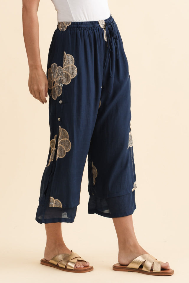 alt text|model:MJ image 4