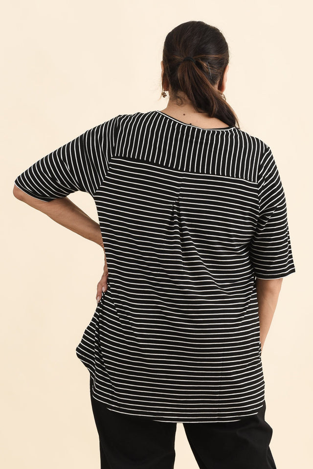 Maya Black Stripe Half Sleeve Tee,Brunette model,alt text|model:Pilita image 11
