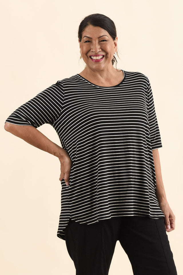 Maya Black Stripe Half Sleeve Tee,Brunette model,alt text|model:Pilita image 8