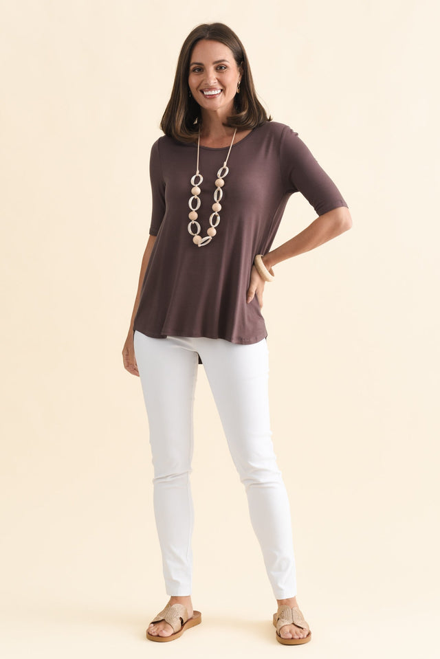 Maya Brown Half Sleeve Tee,Brunette model,alt text|model:MJ image 4