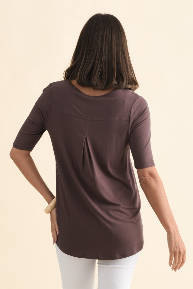 Maya Brown Half Sleeve Tee,Brunette model,alt text|model:MJ image 6