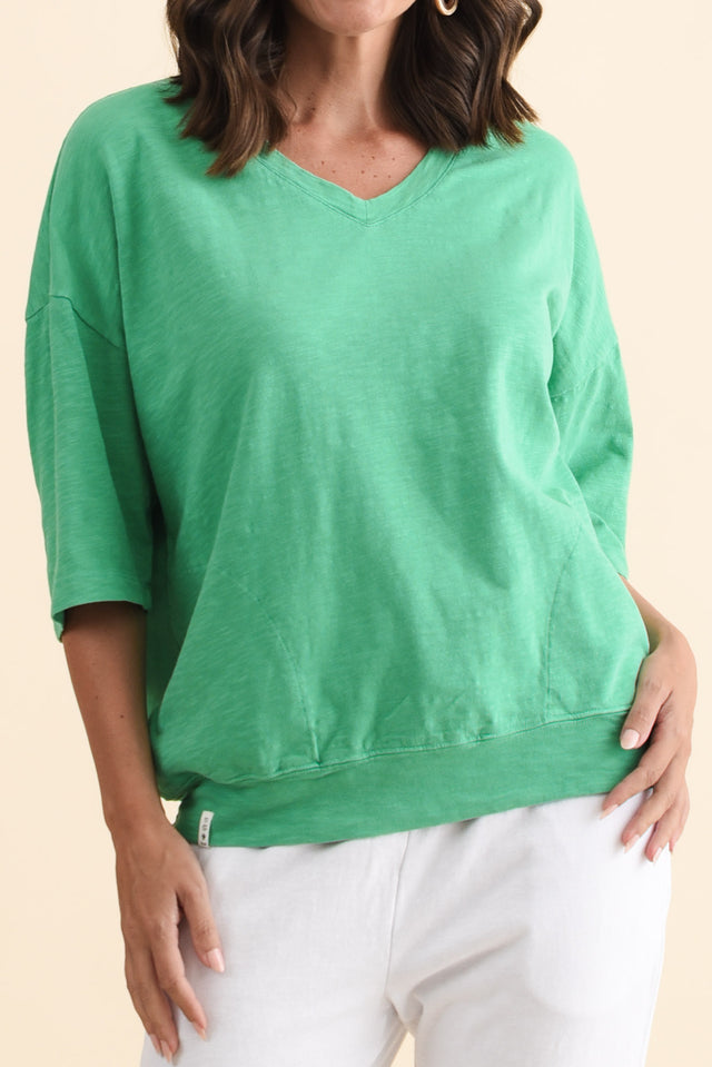 alt text|model:MJ image 6