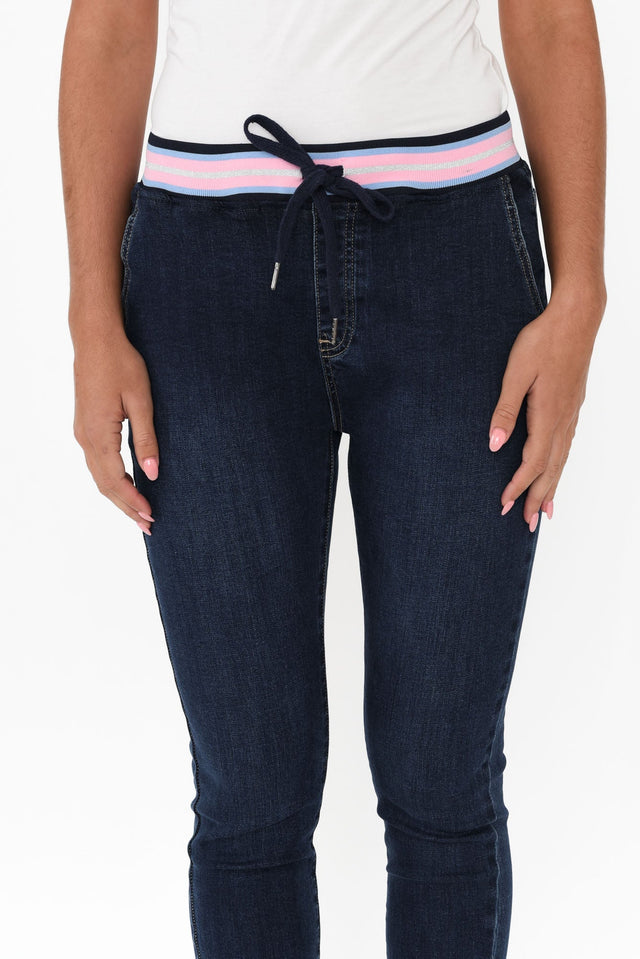 alt text|model:Kirstyn image 7