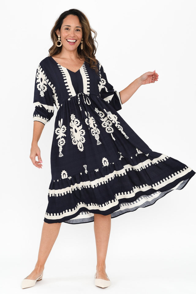 alt text|model:Nicole image 3