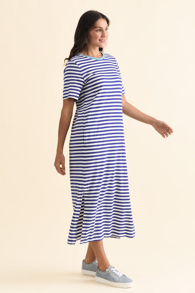 alt text|model:Brontie image 4