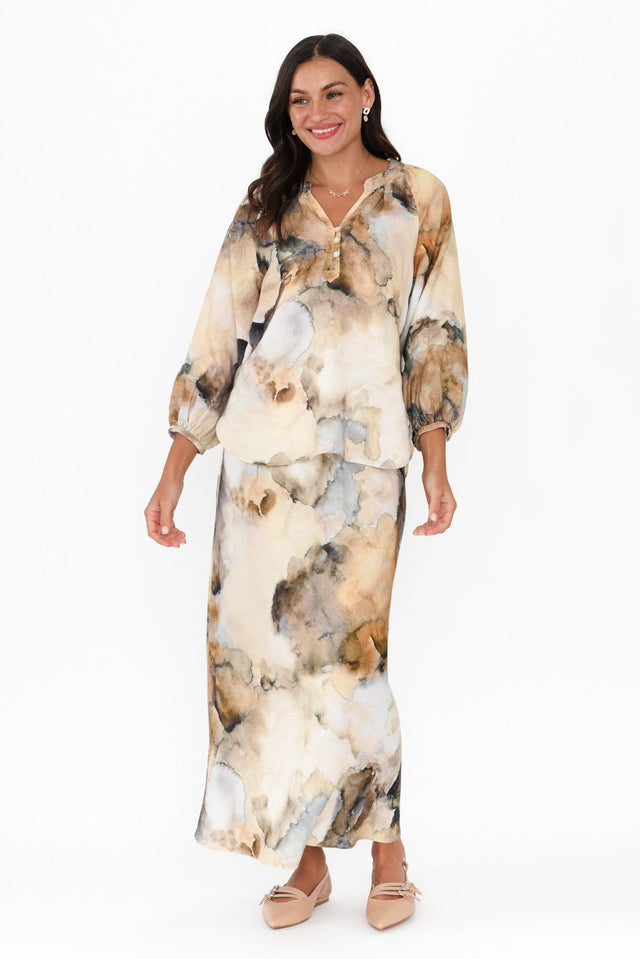 alt text|model:Brontie image 2