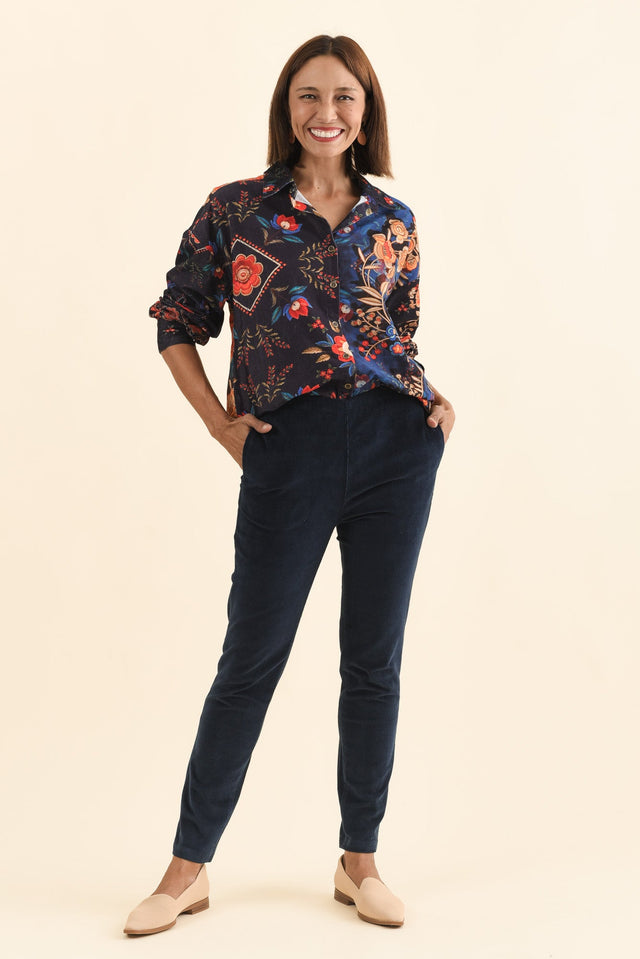 Meyer Navy Botanical Cotton Shirt,Brunette model,alt text|model:Cara image 3