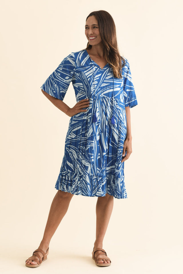 alt text|model:Cara image 3