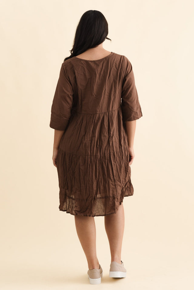 alt text|model:Emilia image 12