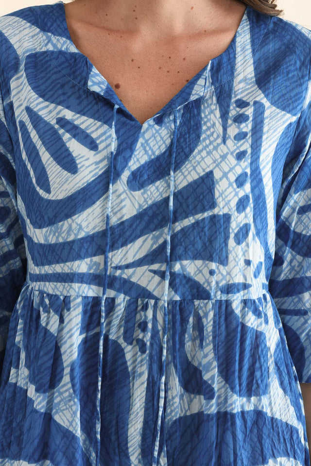 Milana Cobalt Abstract Crinkle Cotton Dress,Detail,Brunette model,alt text|model:MJ image 6
