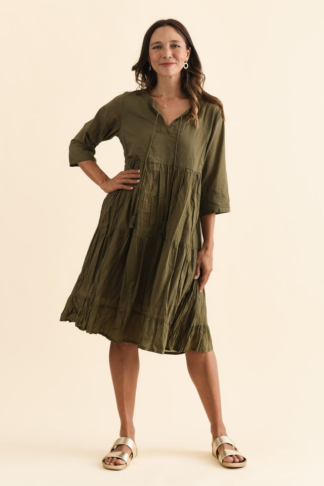 alt text|model:Cara image 3