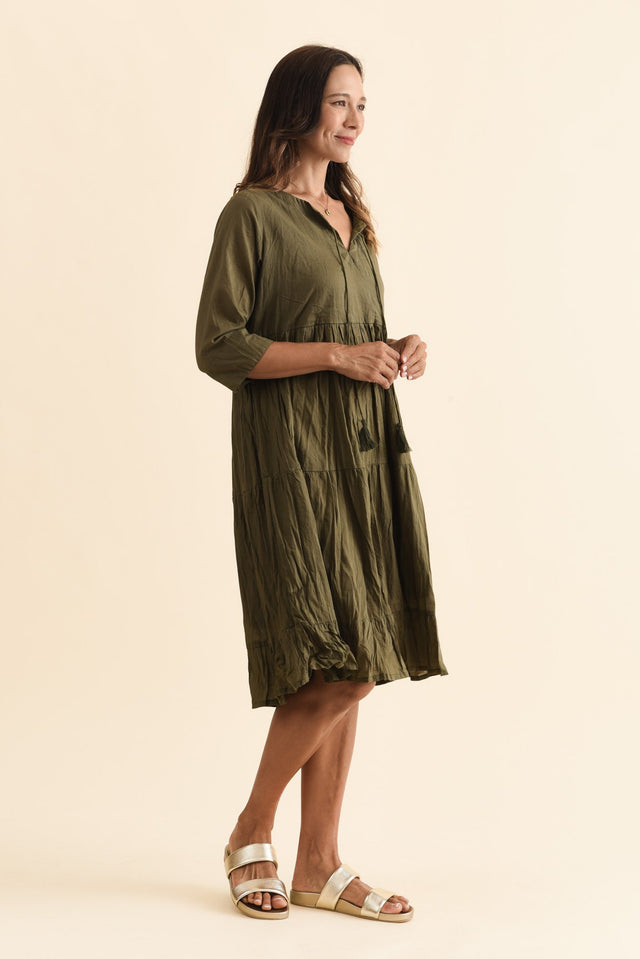 alt text|model:Cara image 4