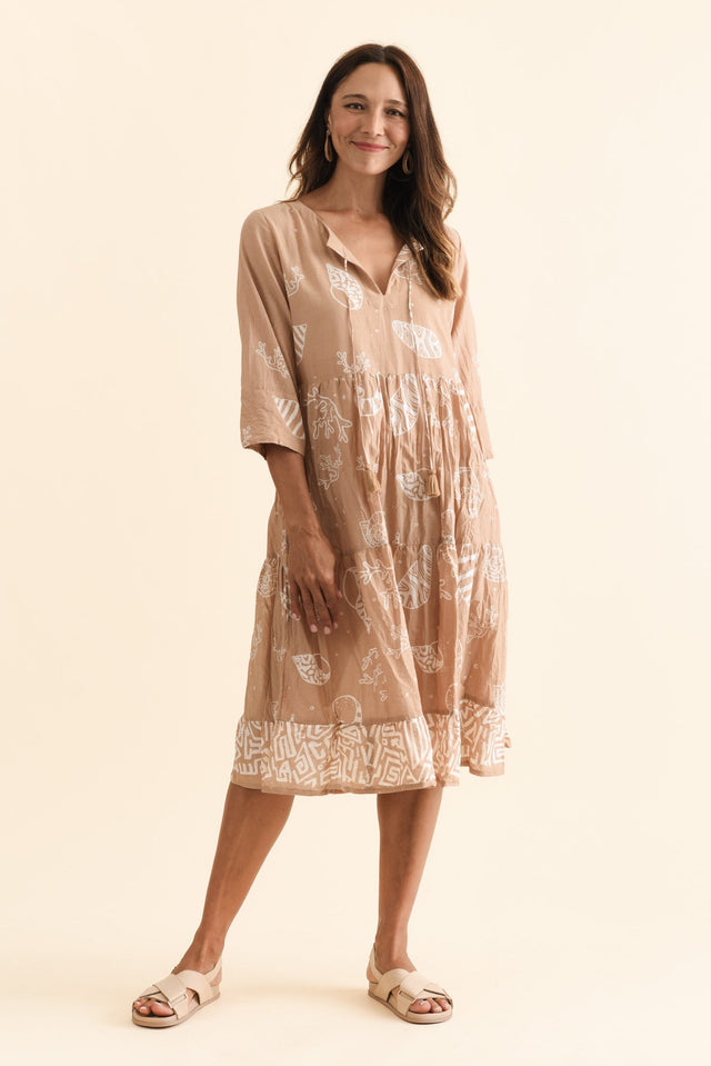 Milana Mocha Seashell Crinkle Cotton Dress,Brunette model,alt text|model:Cara image 8