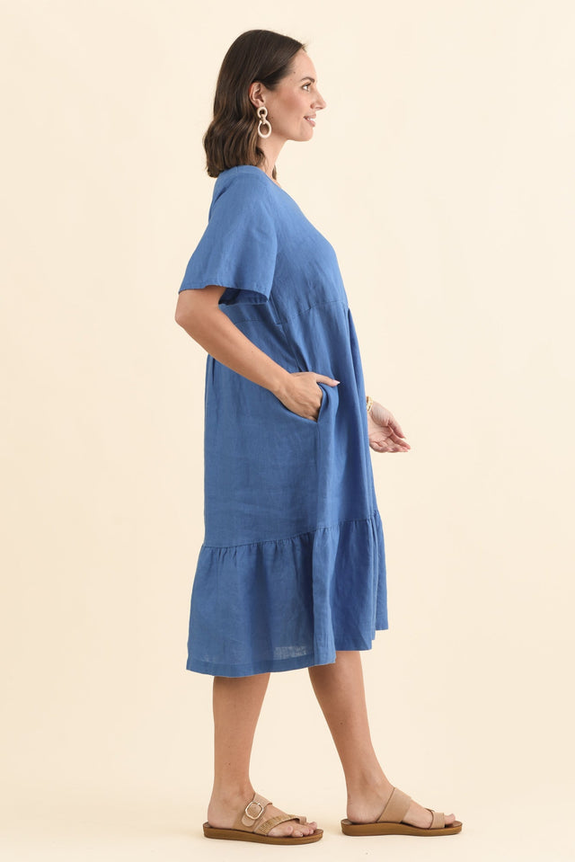 alt text|model:MJ image 3