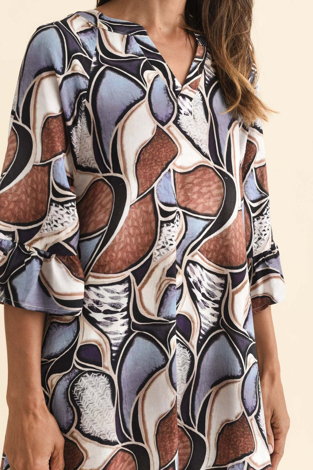 alt text|model:Cara image 7