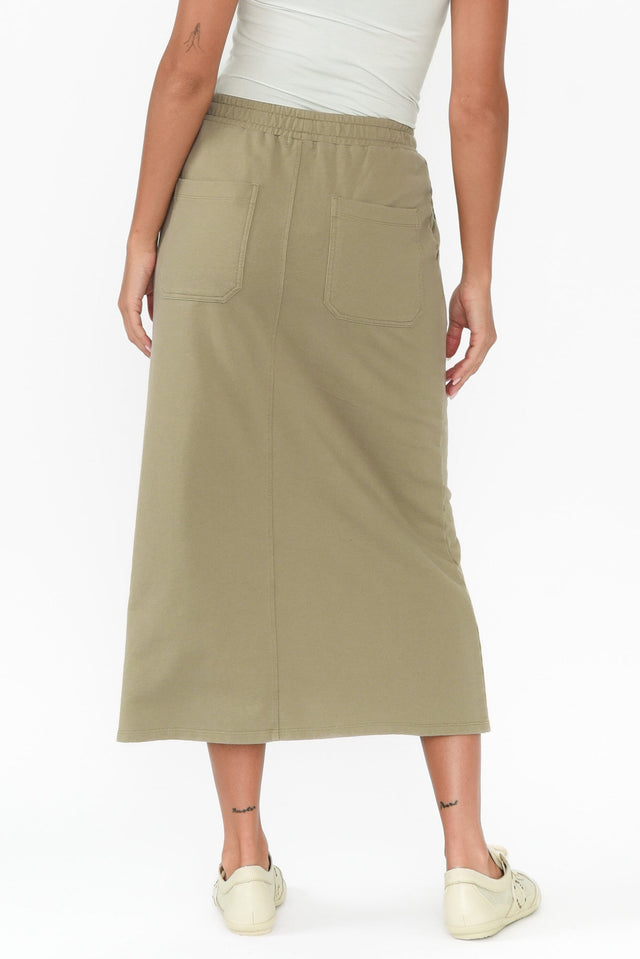 alt text|model:Brontie image 6