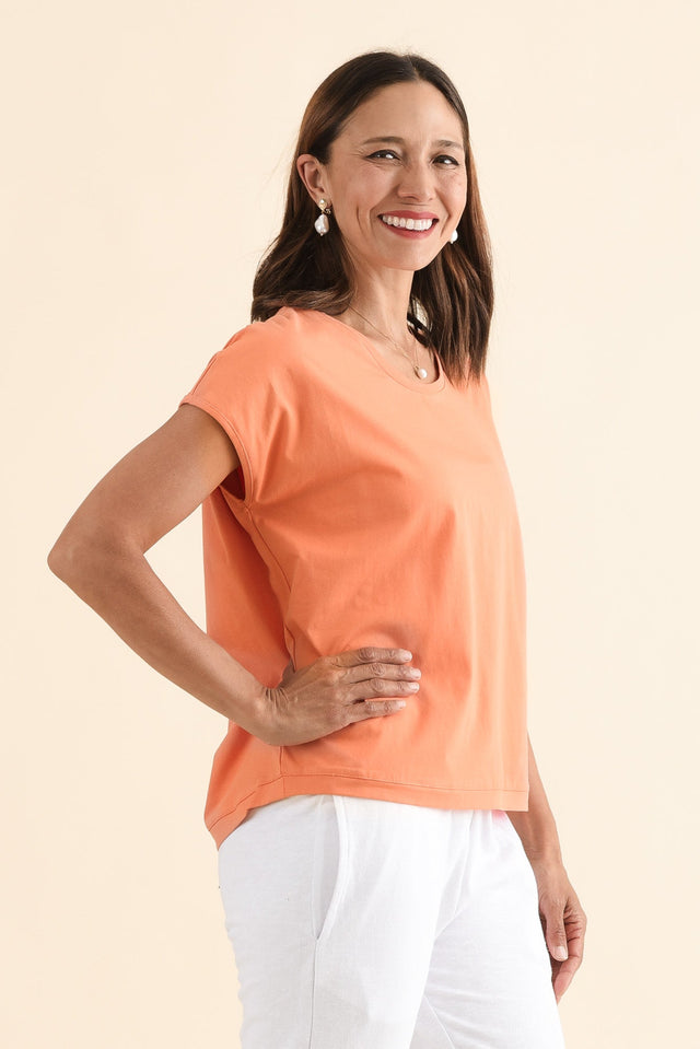 Mindy Orange Cotton Shell Tee,Side,Brunette model,alt text|model:Cara image 3