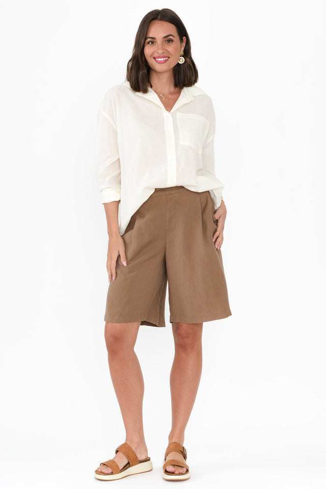 alt text|model:MJ image 8