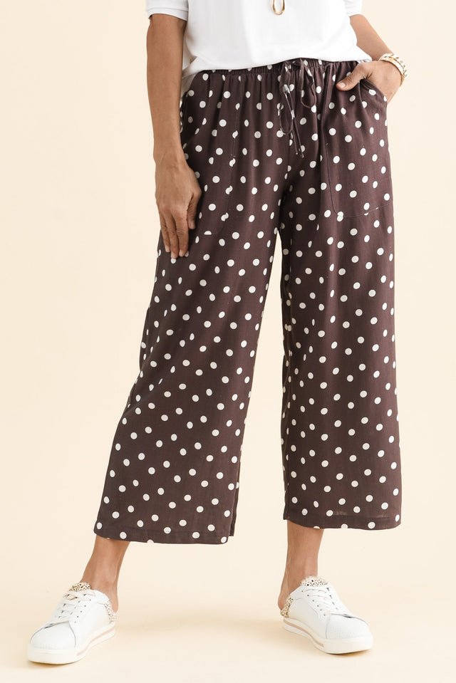 Minnelli Chocolate Spot Linen Cotton Pants,brunette model,Front of Outfit,alt text|model:Cara