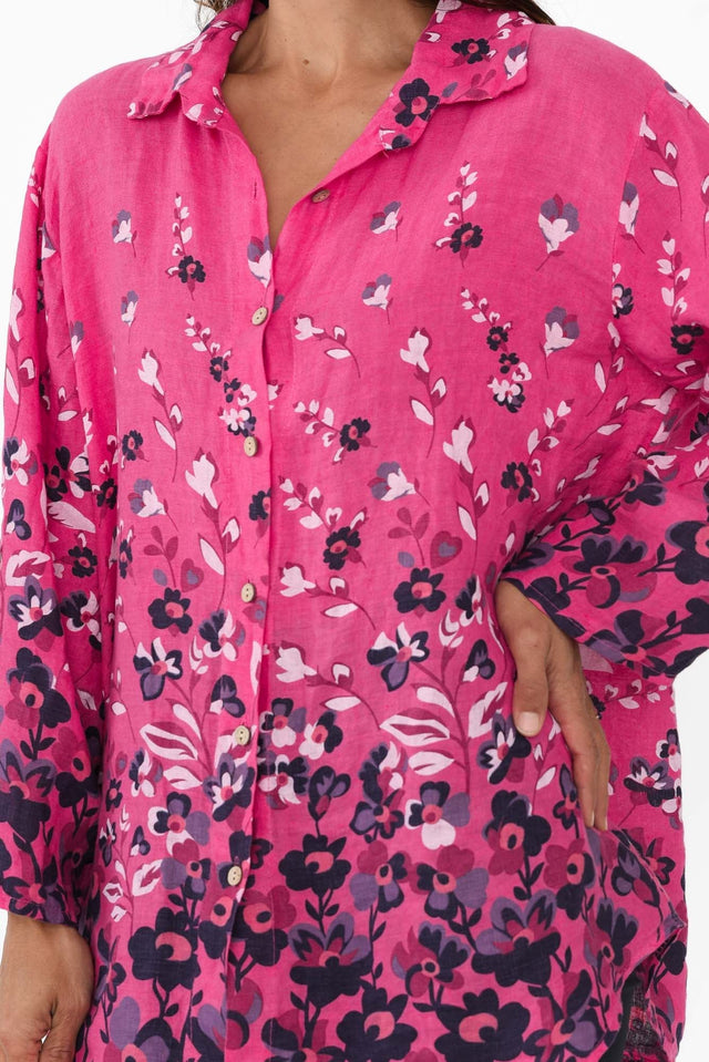 alt text|model:Cara image 6