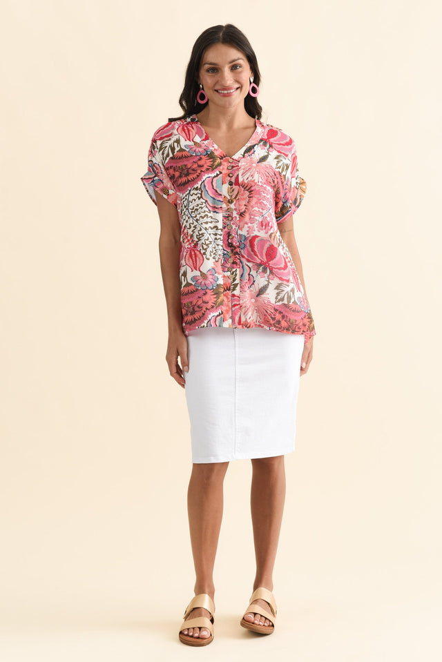 Miray Pink Garden Button Top,Brunette model,alt text|model:Brontie image 7