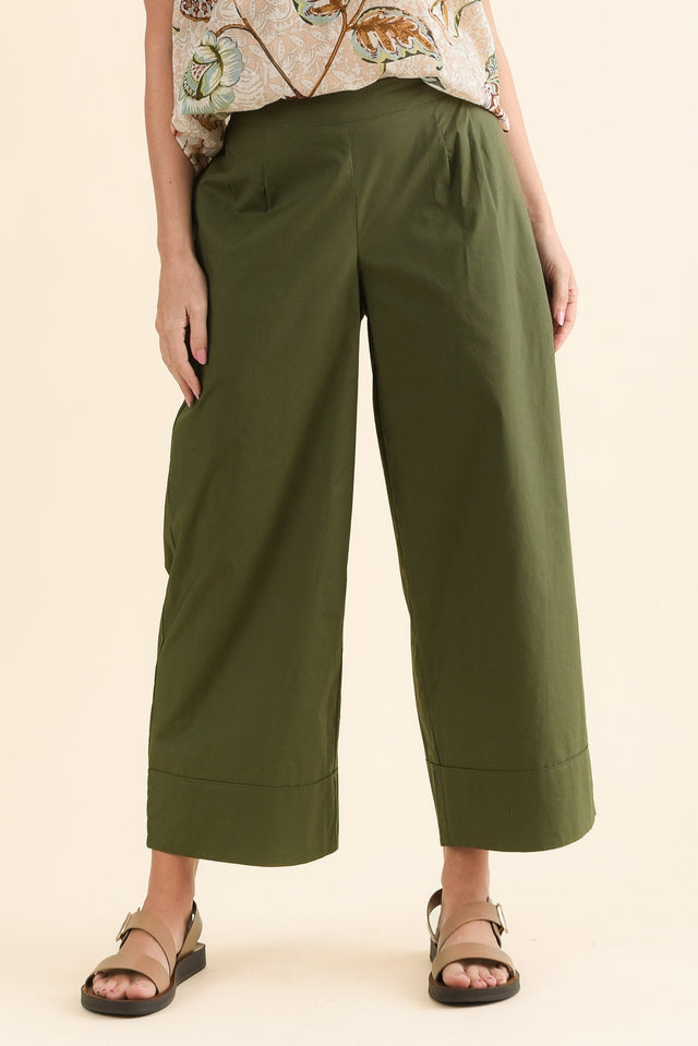 Mirra Khaki Cotton Pocket Pants,Front,Brunette model,alt text|model:MJ