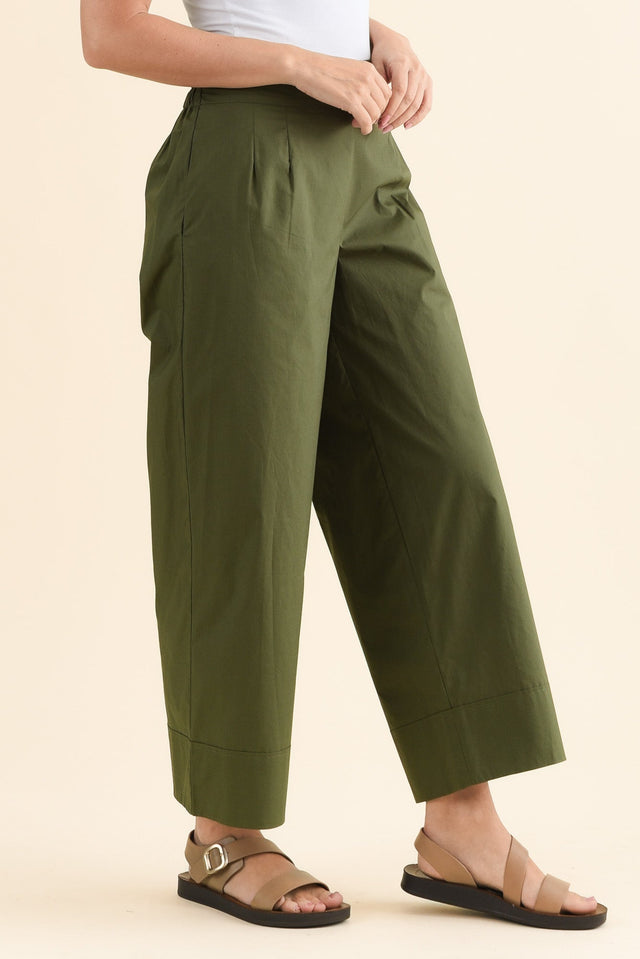 Mirra Khaki Cotton Pocket Pants,Side,Brunette model,alt text|model:MJ image 3