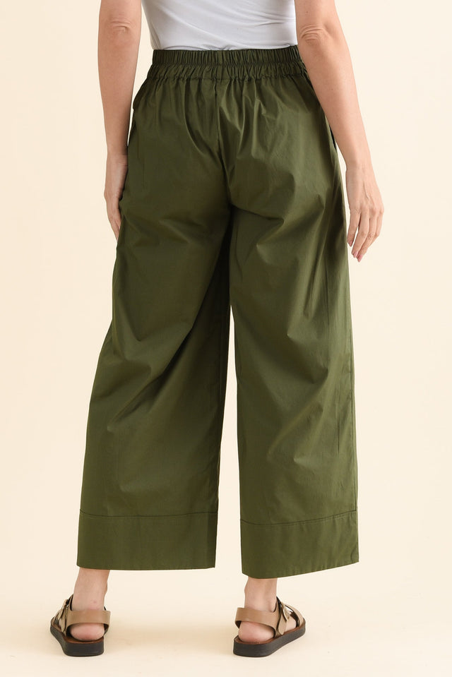 Mirra Khaki Cotton Pocket Pants,Back,Brunette model,alt text|model:MJ image 4