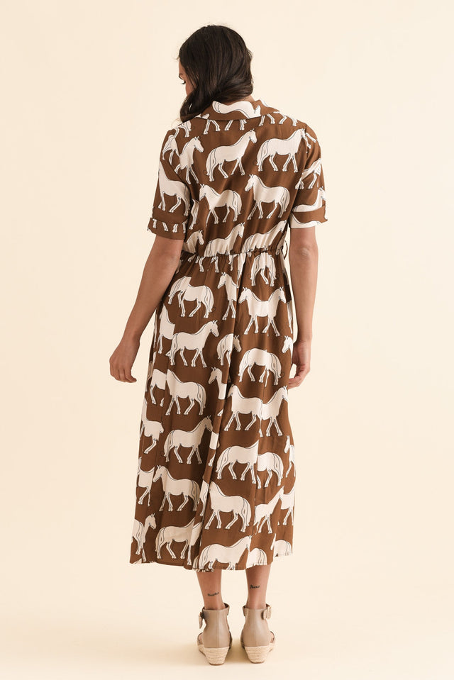 Molly Brown Horse Linen Shirt Dress,Back,Brunette model,alt text|model:Brontie image 4