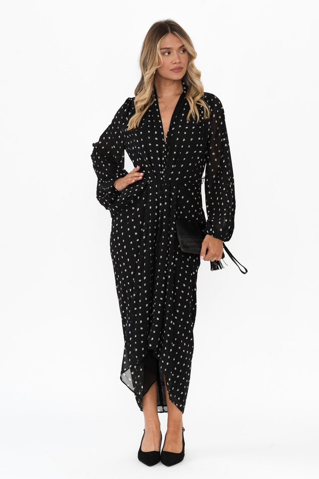 alt text|model:Mollie image 3