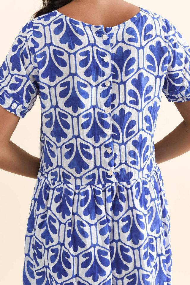 alt text|model:Brontie image 7