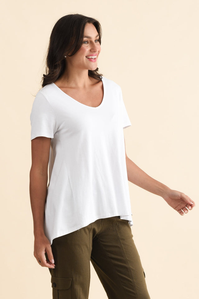 Montreal White Cotton Tee,Brunette model,alt text|model:Brontie image 4