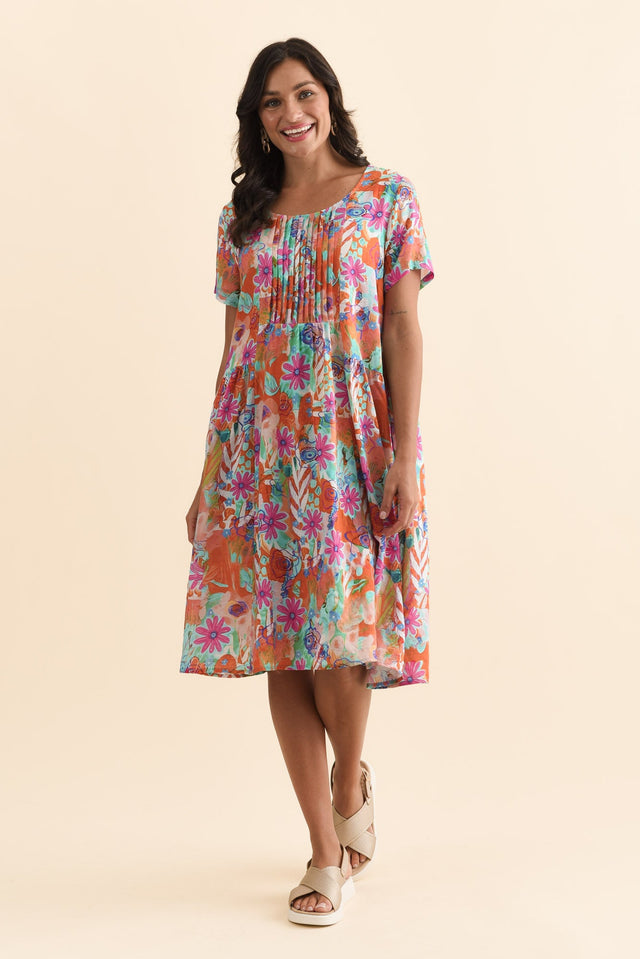 alt text|model:Brontie image 1