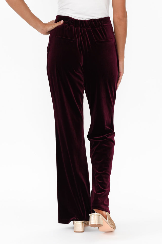 alt text|model:Brontie image 5