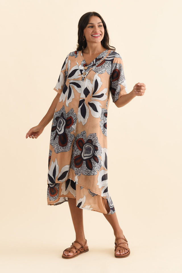 alt text|model:Brontie image 3