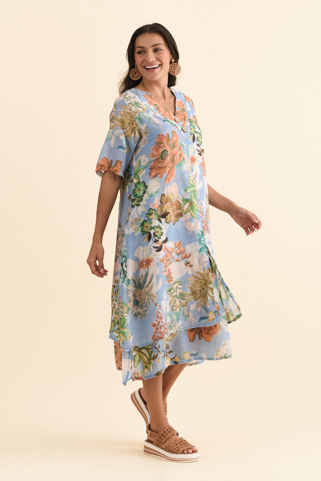 alt text|model:Brontie image 4