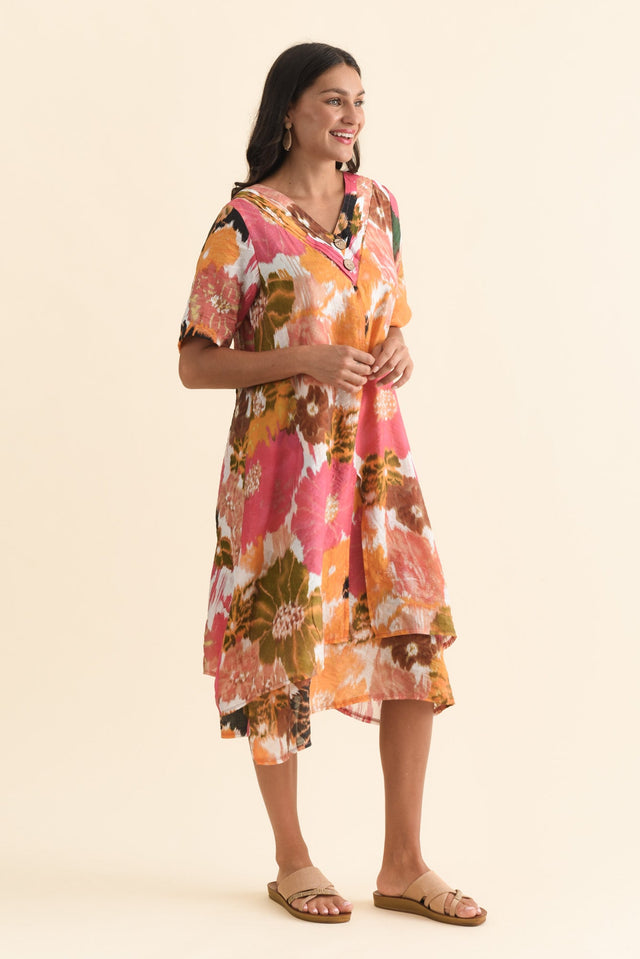 alt text|model:Brontie image 5