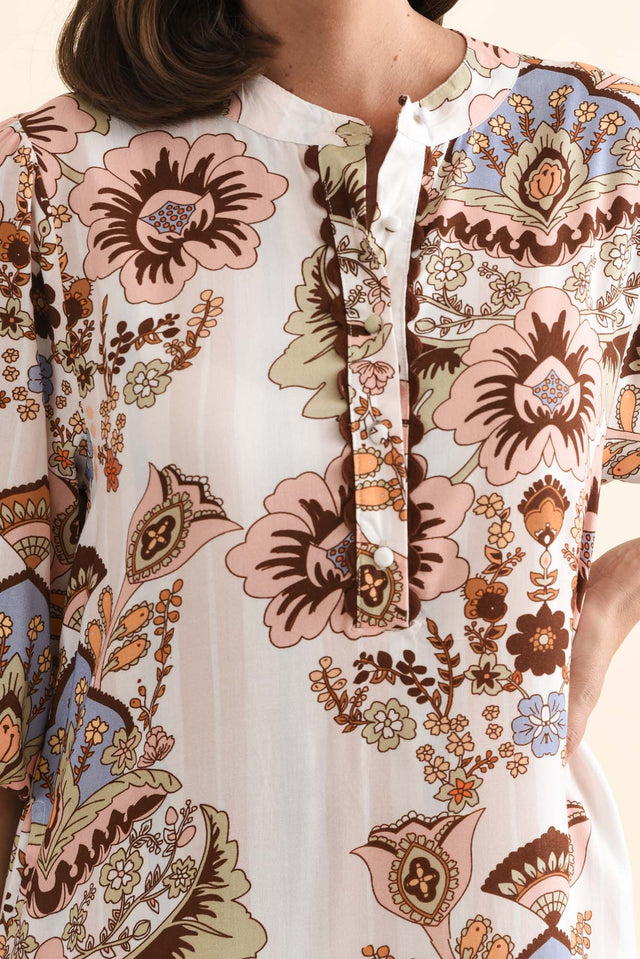 alt text|model:MJ image 5