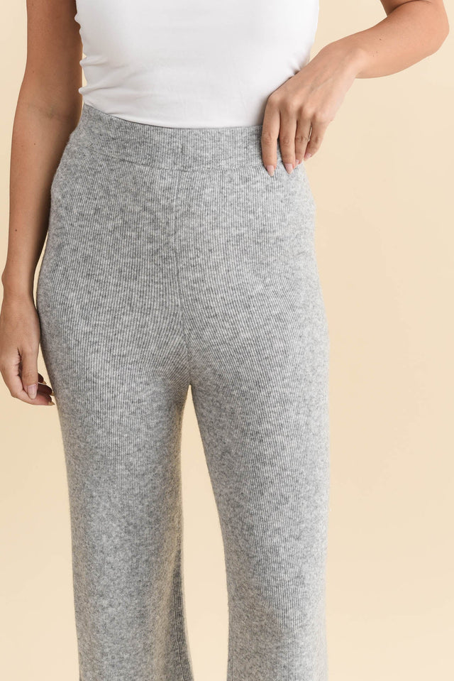 Nash Grey Knit Pants,Brunette model,alt text|model:MJ image 6