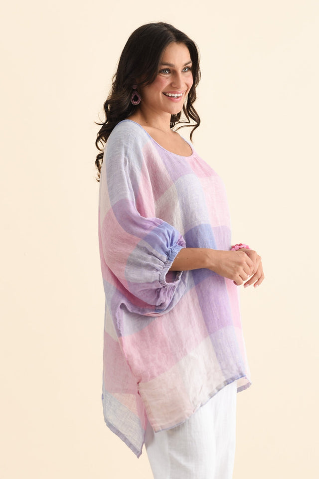 alt text|model:Brontie image 4