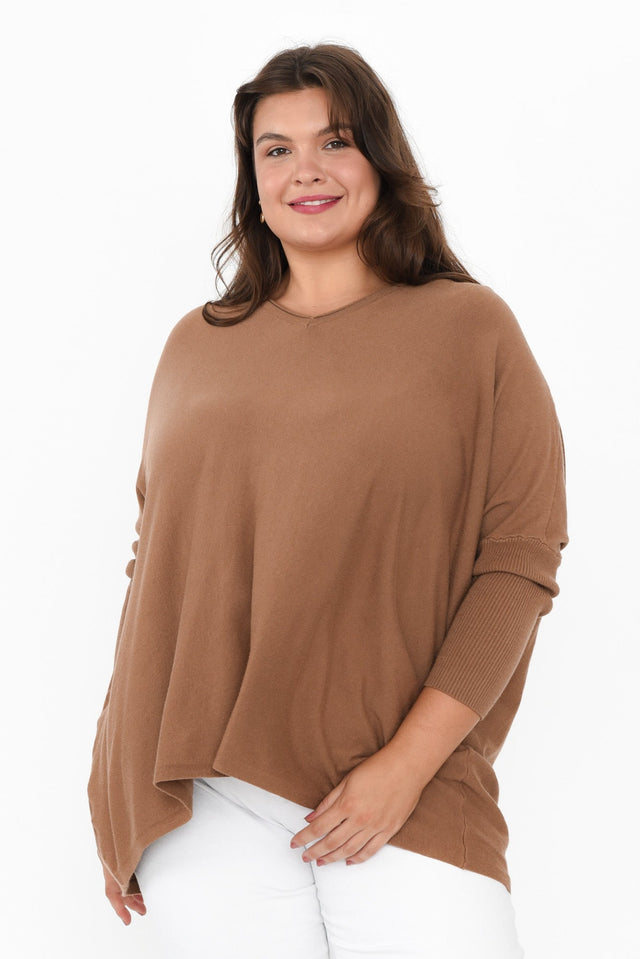 Nastia Mocha Wool Blend Jumper,Brunette model,plus-size,curve-tops,plus-size-sleeved-tops,plus-size-tunics,plus-size-winter-clothing,curve-knits-jackets,plus-size-jumpers,plus-size-work-edit,alt text|model:Gabby