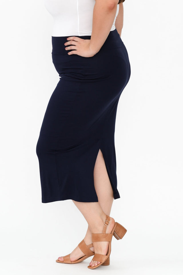 Navy Bamboo Maxi Tube Skirt,Brunette model,alt text|model:Gabby image 13