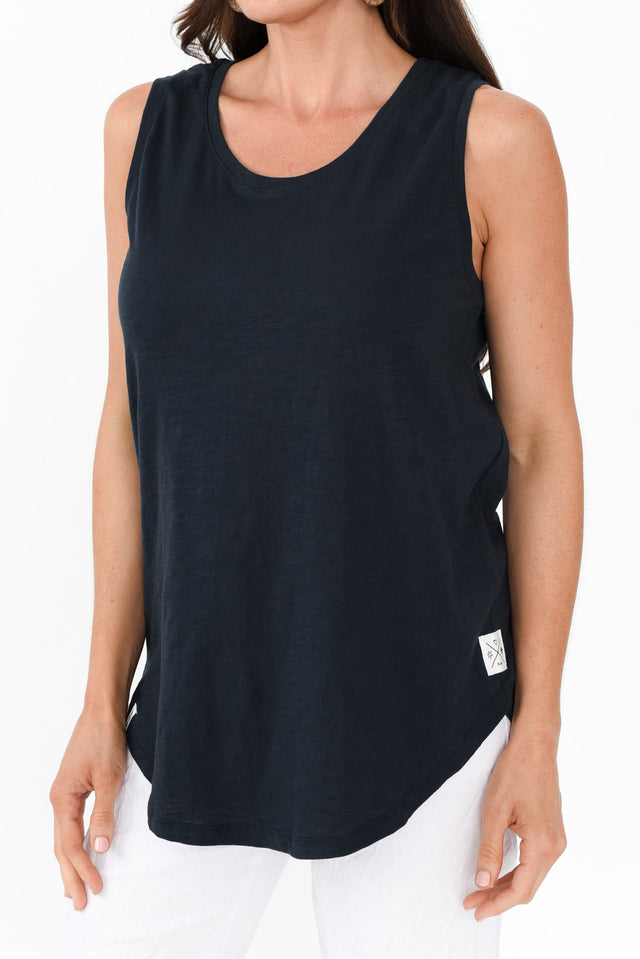 Navy Cotton Scoop Tank,Brunette model,alt text|model:Elouise image 7