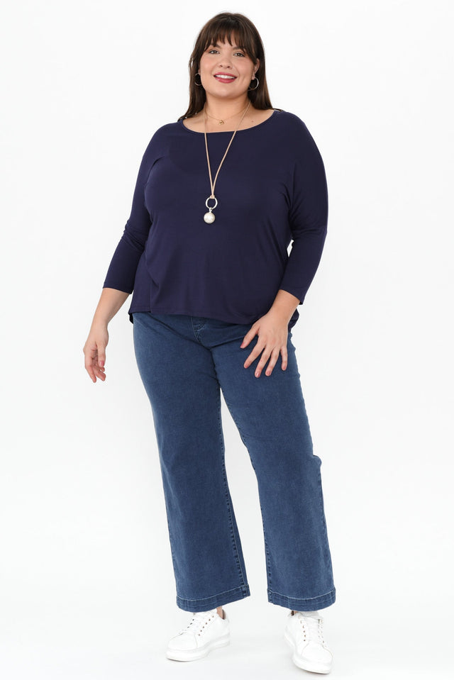 Navy Milan 3/4 Sleeve Top,Brunette model,alt text|model:Gabby image 9