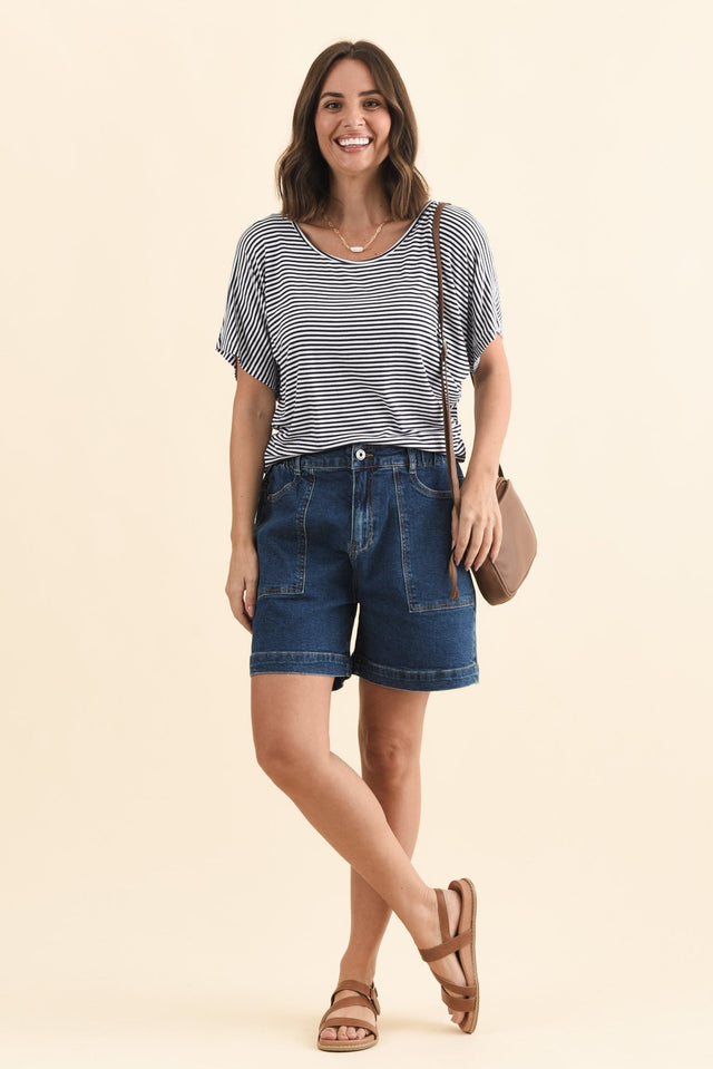 Navy and White Stripe Maui Tee,Brunette model,alt text|model:MJ