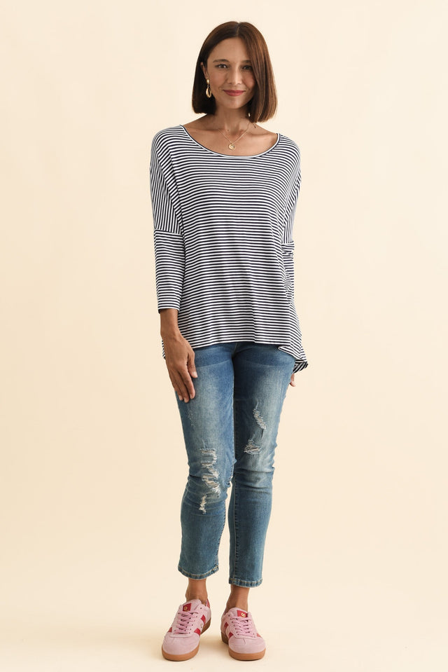 alt text|model:Cara image 7