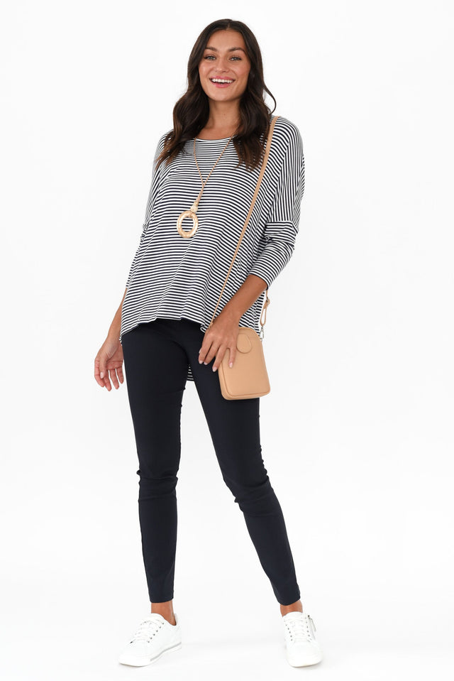 alt text|model:Brontie image 4