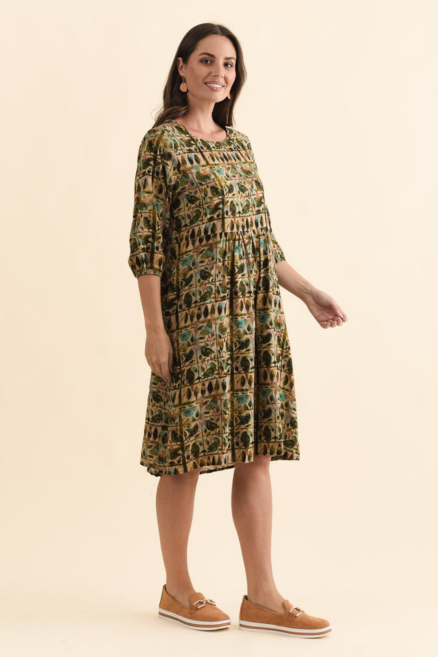 Nicolette Green Motif Cotton Blend Sleeved Dress,Brunette model,alt text|model:MJ image 4