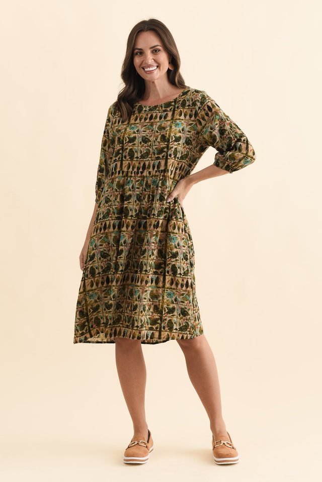 Nicolette Green Motif Cotton Blend Sleeved Dress,Brunette model,alt text|model:MJ image 3