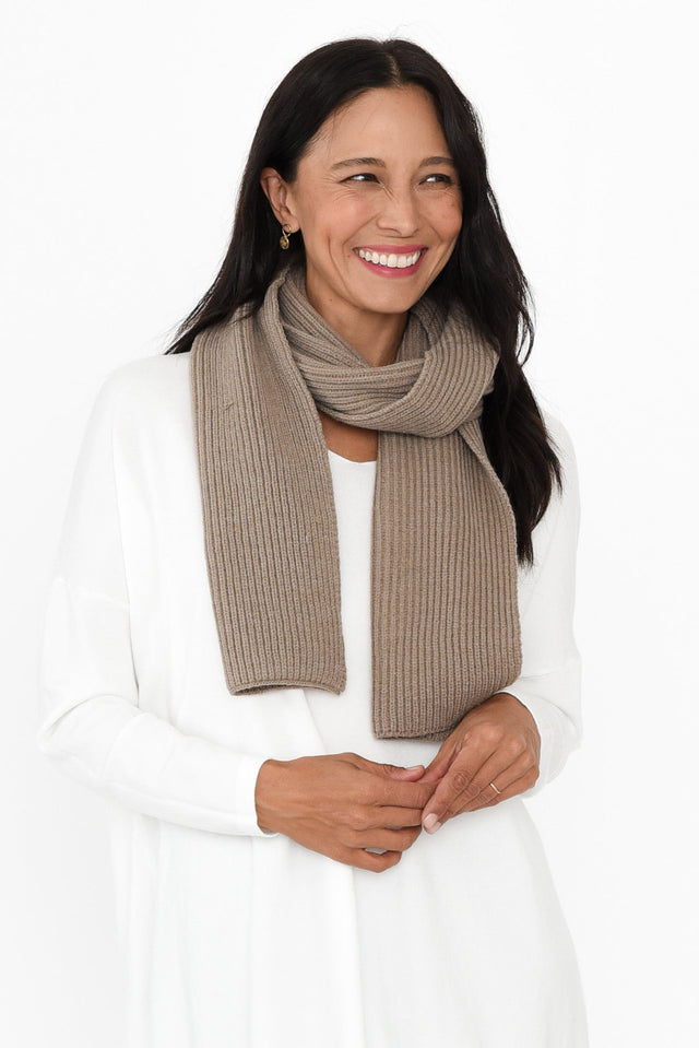 Noel Chocolate Rib Knit Scarf